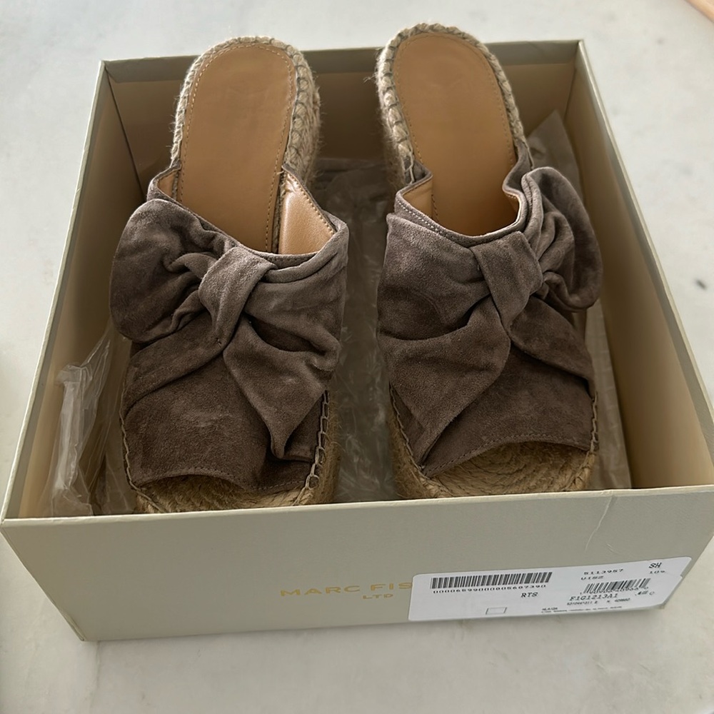 Marc Fisher slip On Wedges